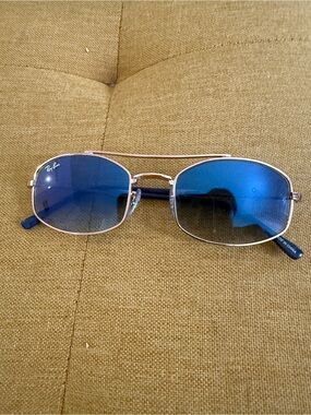 Ray-Ban Blue Lens Rose Gold Frame Aviator Sunglasses